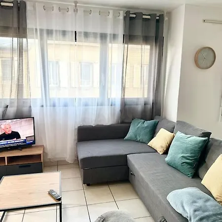 Deux Centre Proche Tram Apartment