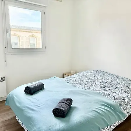 Deux Centre Proche Tram Apartment *